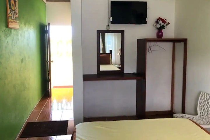 room E 2.jpg room E 2.jpg